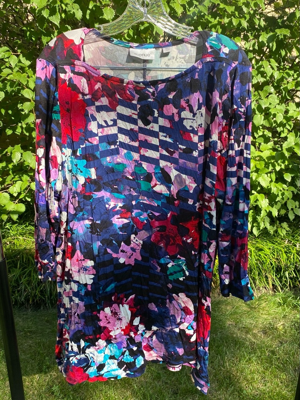 Avenue Multicolor Floral Tunic - Navy/Purple/Pink/Red/Teal Size 18/20